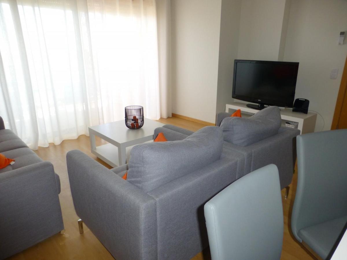 Algarve T2 Apartment With Pool And Balcony In โอลเญา ภายนอก รูปภาพ